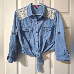 Y2K Bongo Cropped Western Chambray Button Down Shirt, Tie Hem, Lace Detail, EUC!